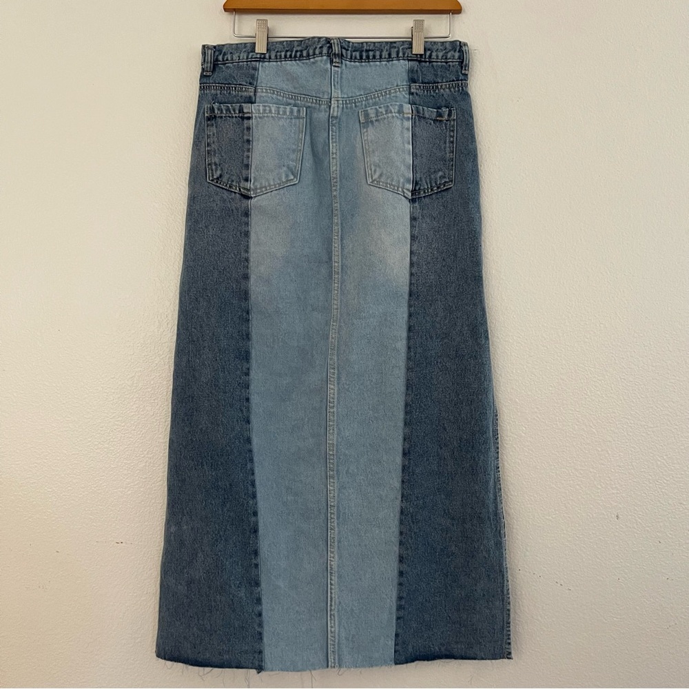 Denim skirt two toned beautiful size L